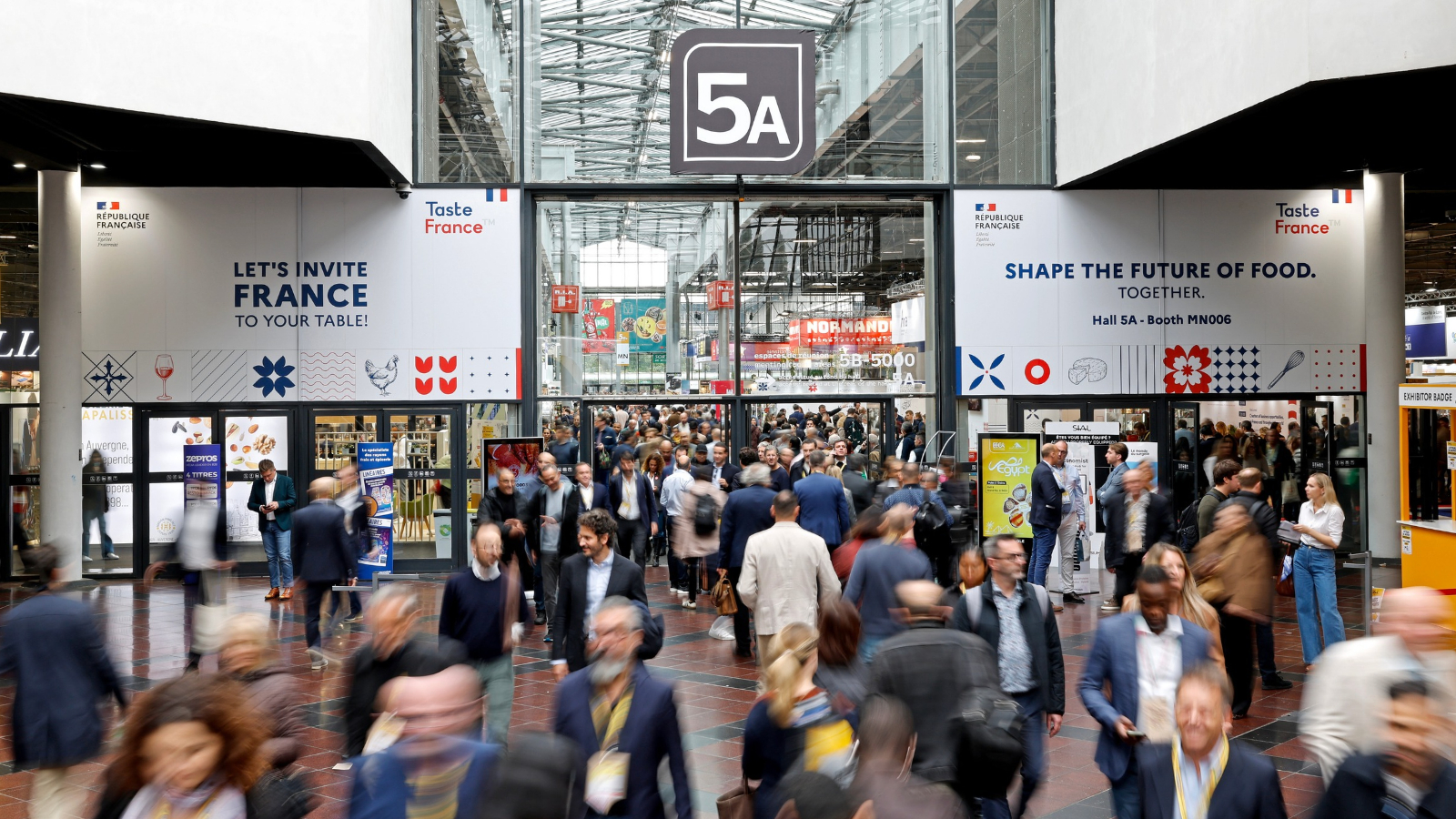 Foodvakbeurs SIAL 2026 trekt ca. 295.000 bezoekers uit 200 landen en toont 400.000 producten van 8.000 exposanten en 650 start-ups